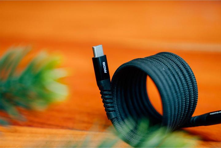 Actual product image Verbatim Sync & Charge Magnetic Cable - 60W USB-C to USB-C 120 cm Black (1.20 m, USB 2.0)