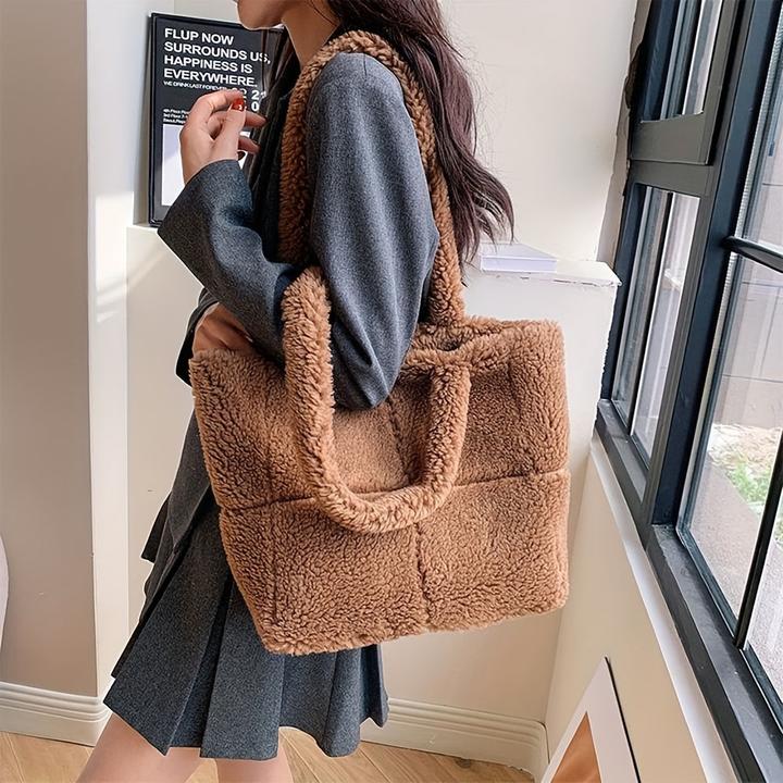 Immagine prodotto Only-Bags.Store Borsa a tracolla chic in pelliccia sintetica - versatile e leggera, perfetta per il lavoro o il