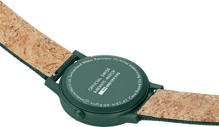 Image du produit Mondaine Essence (Montre analogique, 41 mm)