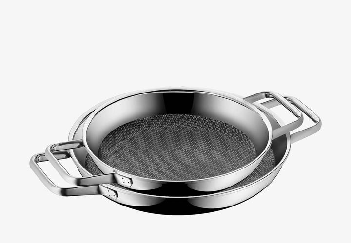 Produktbild WMF Edelstahlpfanne Servierpfanne 24cm Wabenboden Profi Resist Induktion beschichtet (24 cm, Bratpfanne, Edelstahl)