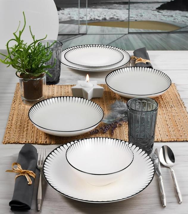 Actual product image Hermia Holly (24 Piece)