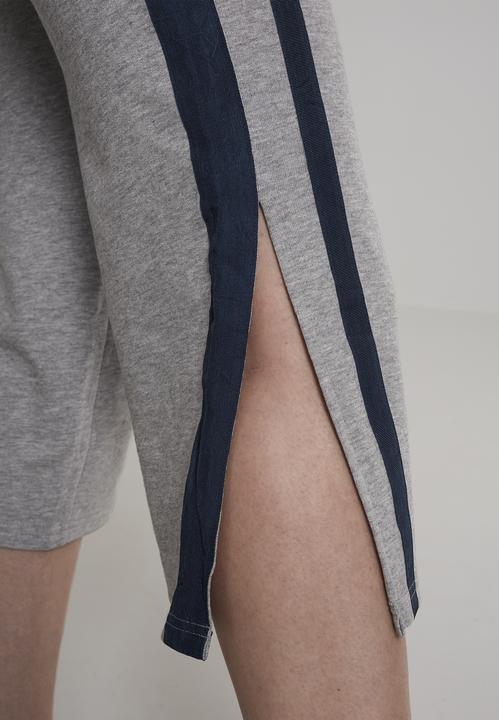 Actual product image Urban Classics Ladies Taped Terry Culotte (S)