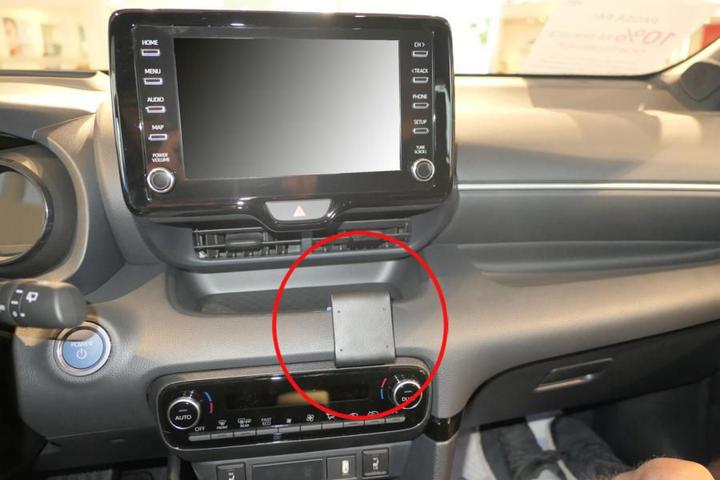 Brodit ProClip Toyota Yaris année 21