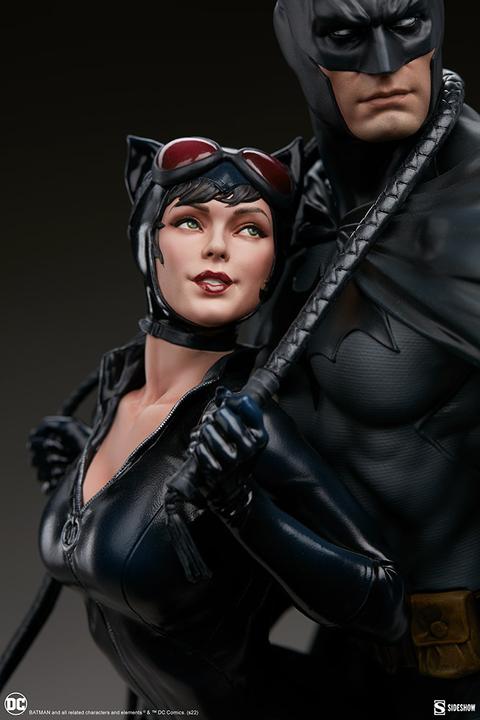 Produktbild Sideshow DC Comics diorama Batman & Catwoman 51 cm