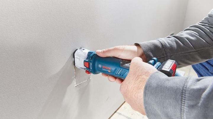 Actual product image Bosch Professional GCU 18V-30 Drywall Cutout Tool (solo C)