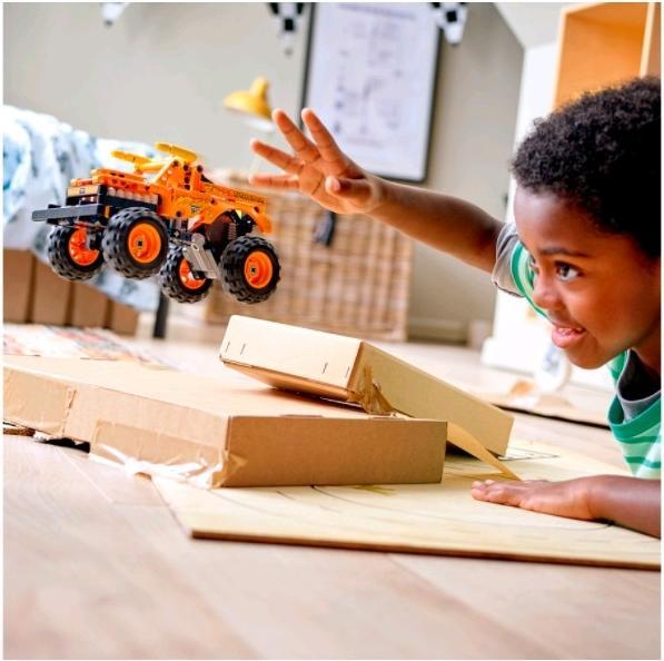 Actual product image LEGO Monster Jam - El Toro Loco (42135, LEGO Technic)