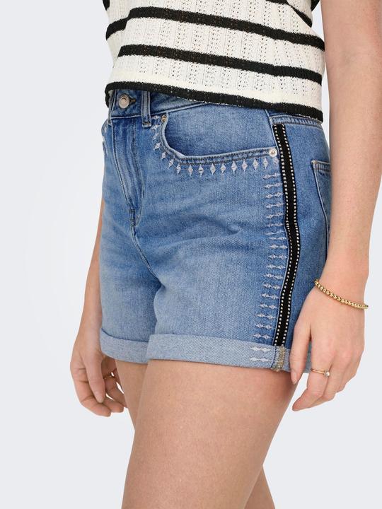 Produktbild Only ONLJOSEPHINE Normal geschnitten Shorts Shorts (M)