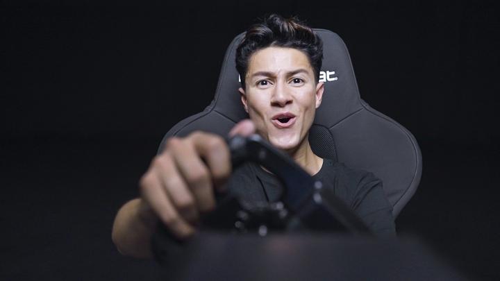 Actual product image Playseat Trophy