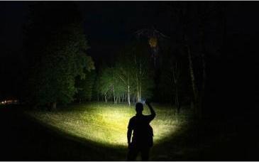 Produktbild ArmyTek Prime C2 Pro Max White LED Taschenlampe mit Handschlaufe, mit Holster akkubetrieben 4000lm (13.30 cm, 4000 lm)