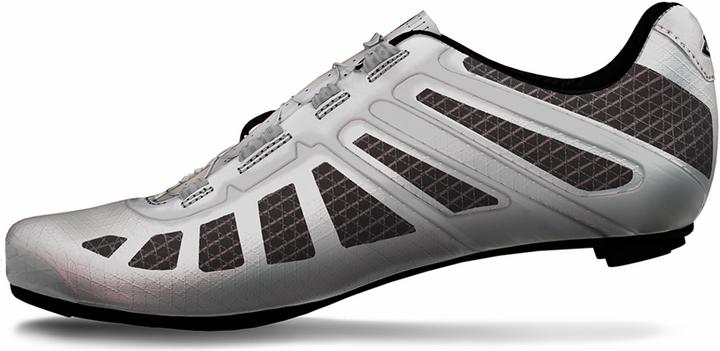 Actual product image Giro Imperial (48)