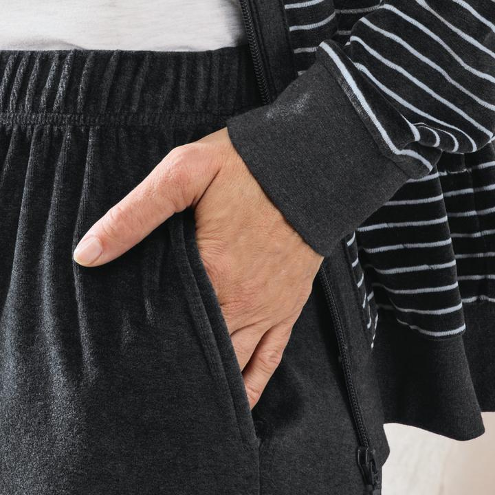Actual product image Erwin Müller Ladies' Leisure Suit (38)