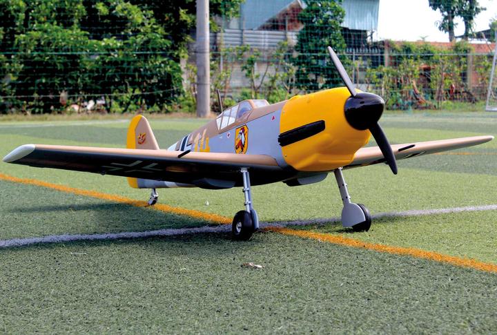 Actual product image Seagull Models SG-Models ) Messerschmitt BF-109 (ME-109) 63,9" WITH electric retractable engine (Warbird)