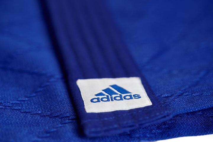 Immagine prodotto adidas Judogi Club Blau (Mit Schulterstreifen, Trainingsanzug (XS)