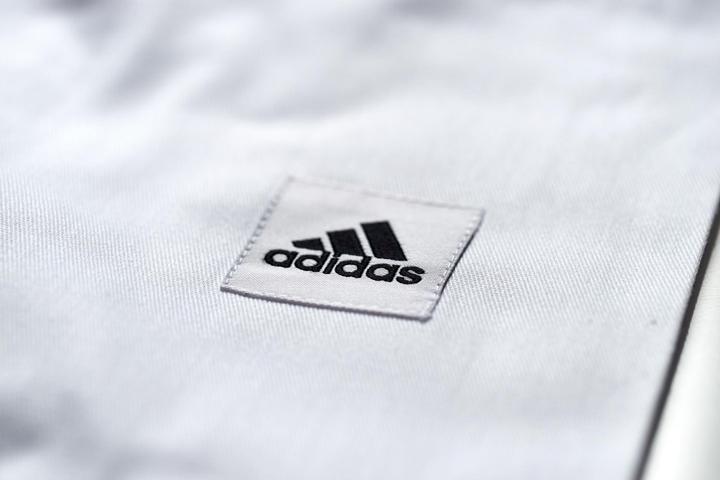 Produktbild adidas Judo-Anzug "Training" weiss/schwarze Streifen, J500 (140)