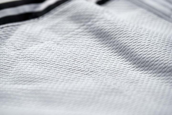 Produktbild adidas Judo-Anzug "Training" weiss/schwarze Streifen, J500 (140)