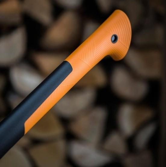 Actual product image Fiskars Splitting axe X17-M