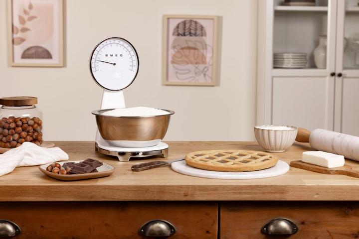 Actual product image Smeg KSF01WHWW Kitchen scales, white