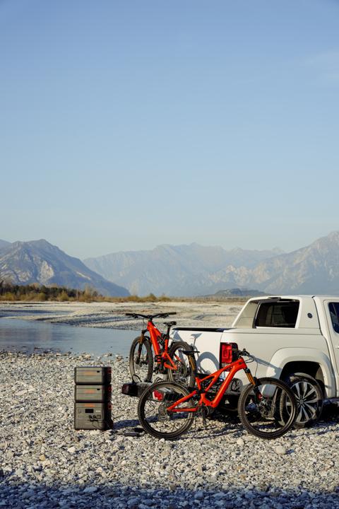 Actual product image Jackery Explorer 2000 Plus (2042.80 Wh, 27.90 kg)