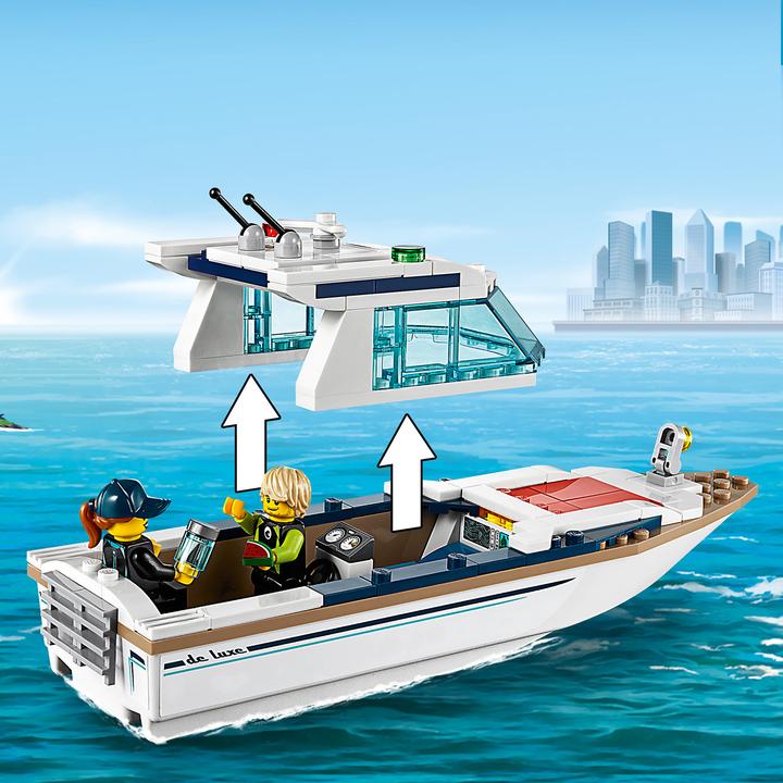 Actual product image LEGO Diving yacht (60221, LEGO City)