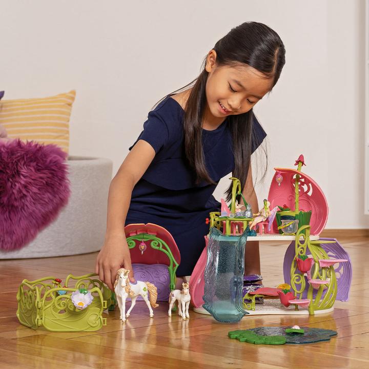 Actual product image Schleich Glittering flower house with unicorns, S