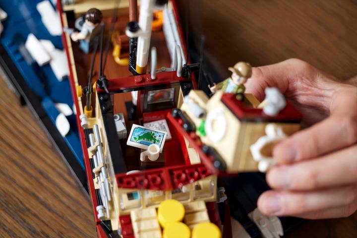 Actual product image LEGO The great white shark (21350, LEGO Ideas, LEGO Rare Sets)