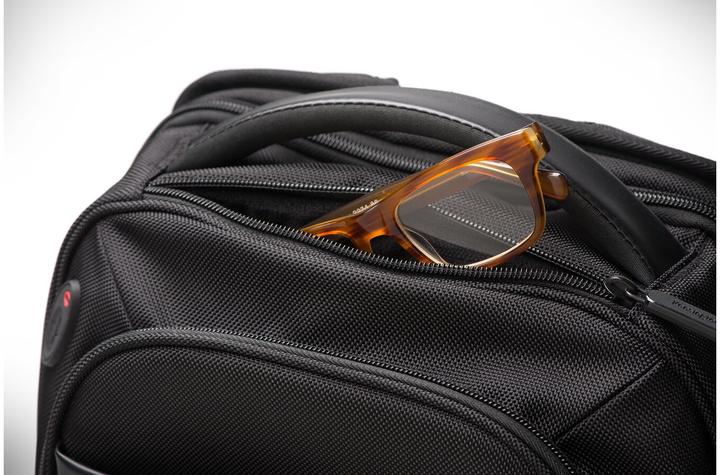 Image du produit Kensington Contour 2,0 Pro (17", Universel)
