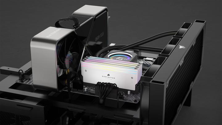 Produktbild Corsair Dominator Titanium (2 x 16GB, 6600 MHz, DDR5-RAM, DIMM)