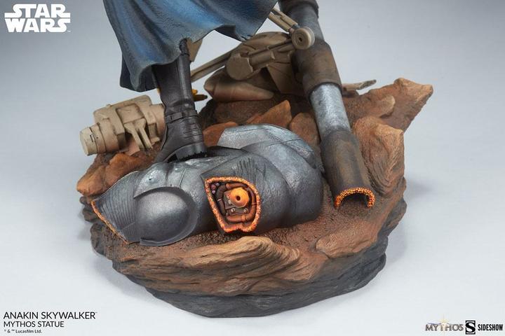 Actual product image Sideshow Star Wars "Anakin Skywalker" 1/5 Mythos Statue