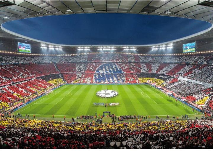 Image du produit FC Bayern München Chorégraphie du stade du Bayern Munich Toujours plus loin (384 x 260 cm)