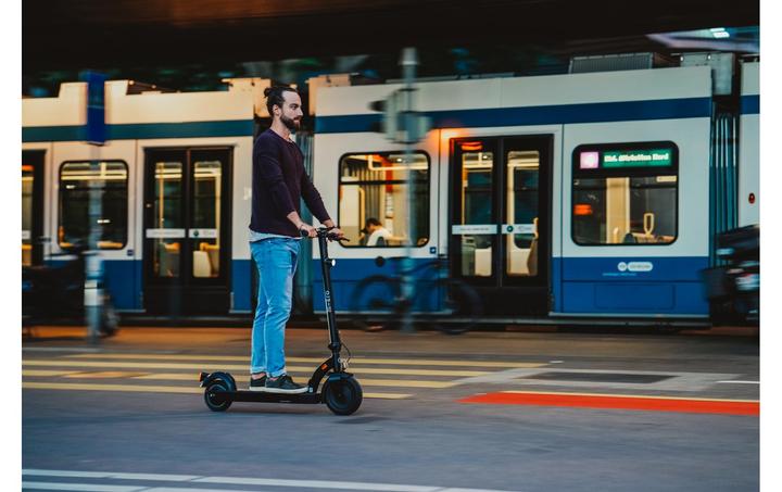 Actual product image Micro Condor II (25 km/h, 25 km, 600 W)