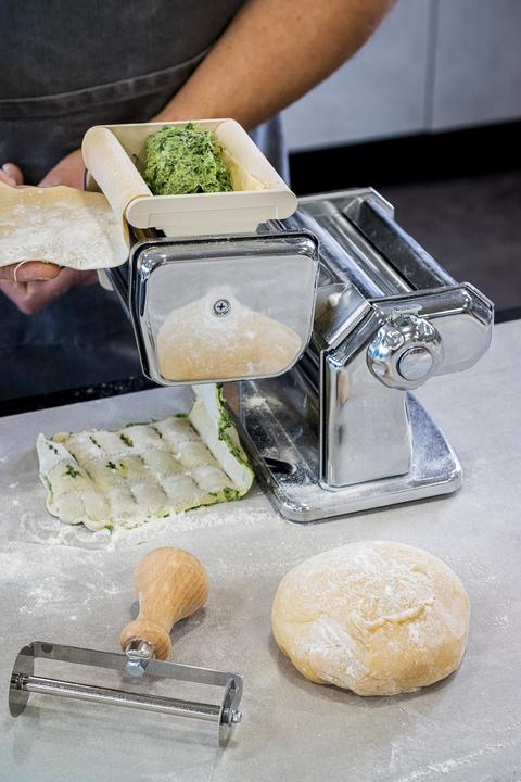 Actual product image Imperia pasta machine