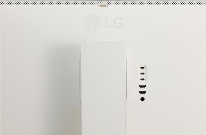 Image du produit LG SMART 32SR83U (3840 x 2160 pixels, 31.50")