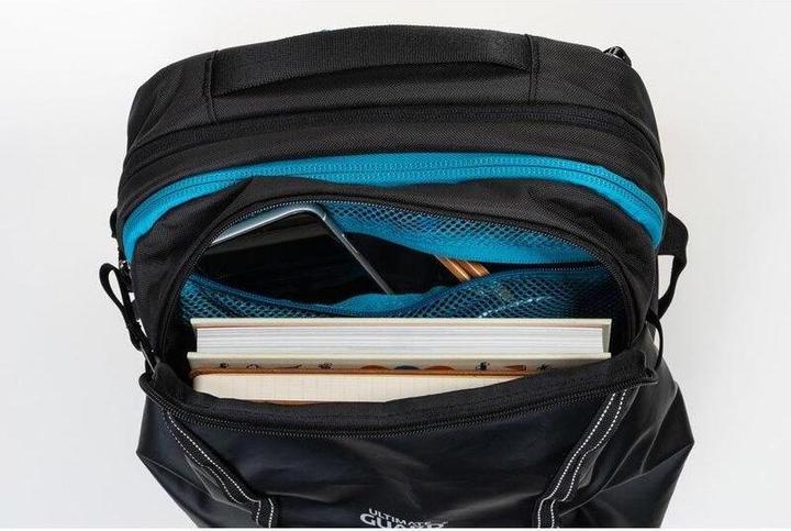 Actual product image Ultimate Guard UGD011190 - Backpack Vago 28 Journey (Black & Petrol) (28 l)
