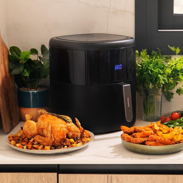 Actual product image Cecotec Bombastik 6000