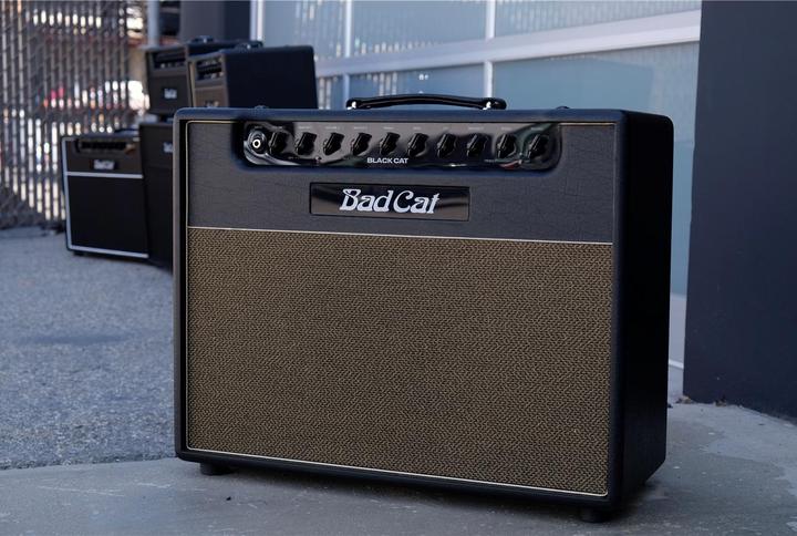Produktbild Bad Cat »Black Cat« 1x12 Combo (Gitarre, 20 W)