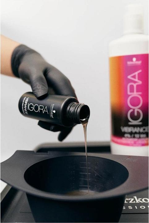 Produktbild Schwarzkopf Professional Schwarzkopf Igora Vibrance Cools 4-33 Mittelbraun Matt Extra 60ml (4-33 Mittelbraun Matt Extra)