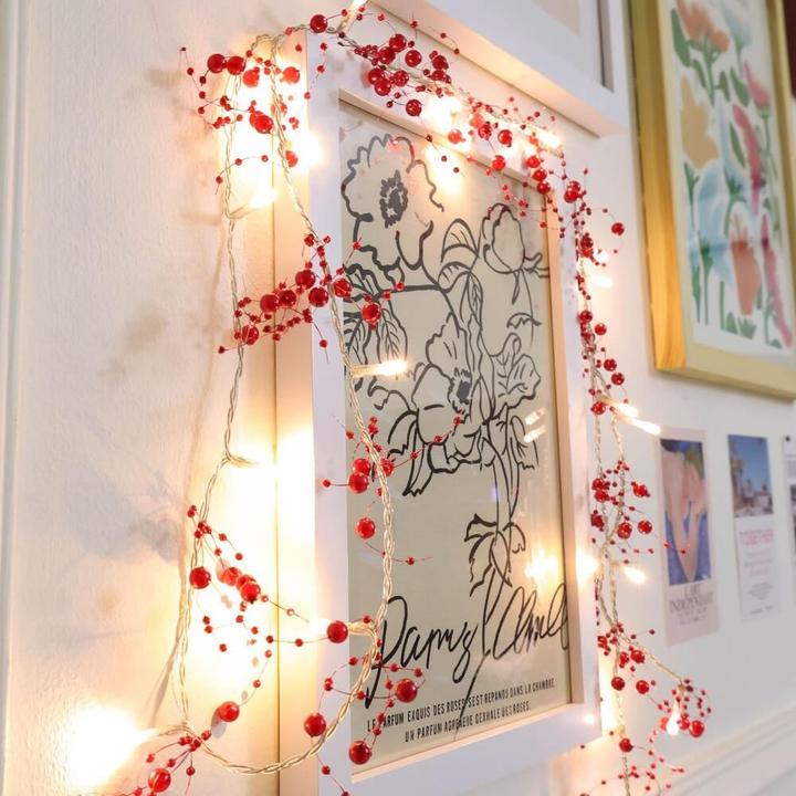 Image du produit Cover-Discount Guirlande lumineuse de Noël LED avec perles artificielles (3 m)