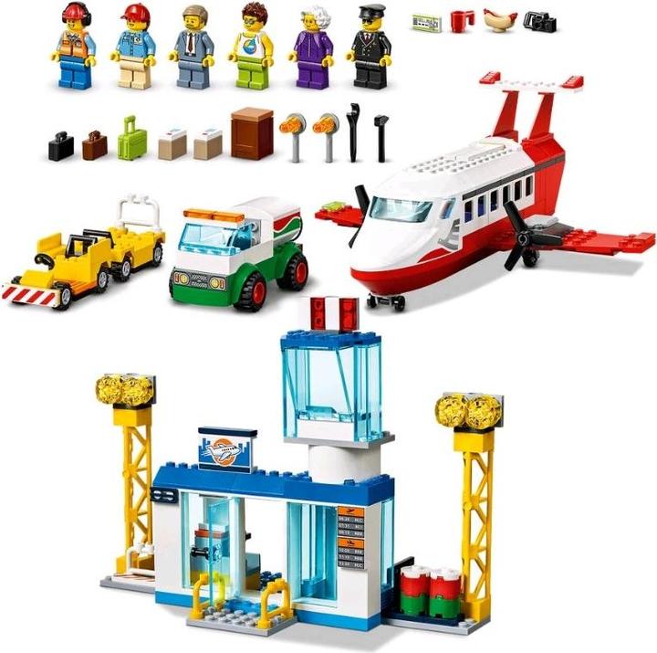 Actual product image LEGO Airport (60261, LEGO City)