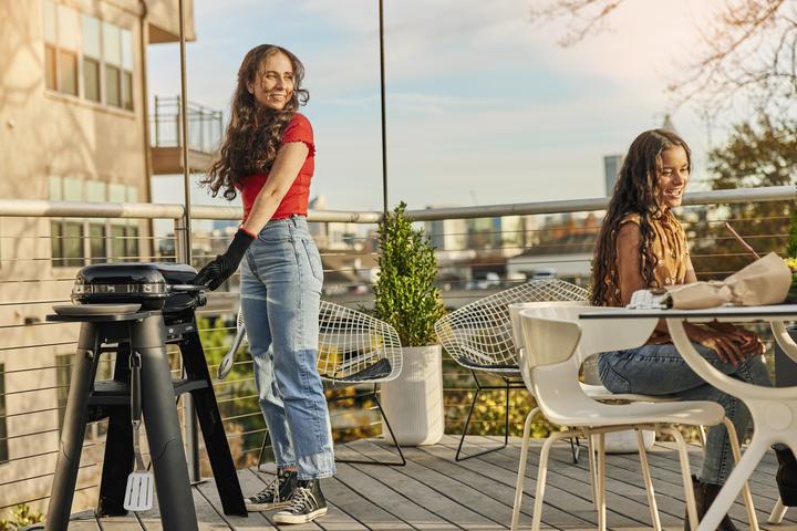 Productafbeelding Weber Lumin Compact met voet, zwart (2.20 kW)