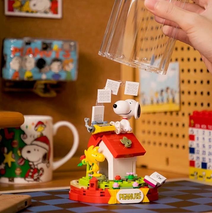 Produktbild Pantasy Peanuts™ - Snoopy Red House Daydreams
