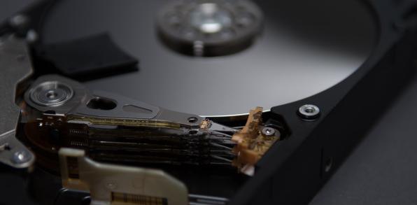 Produktbild Toshiba S300 (4 TB, 3.5", CMR)