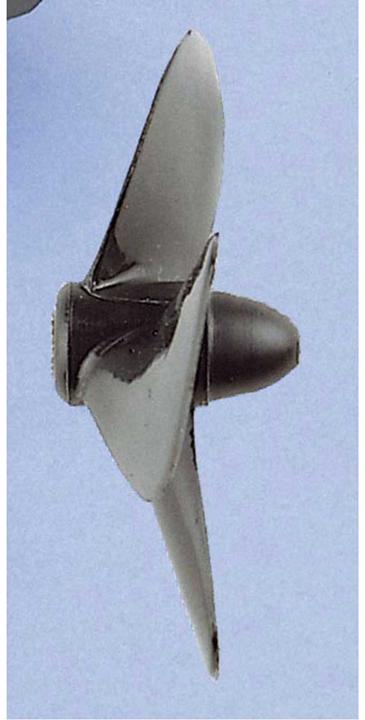Actual product image Graupner 3 blade propeller left