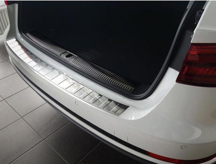 Image du produit ProPlus Protection de pare-chocs en acier inoxydable pour Audi A4 Avant (break) de 2015 à aujourd'hui (Arrière, Format portrait)