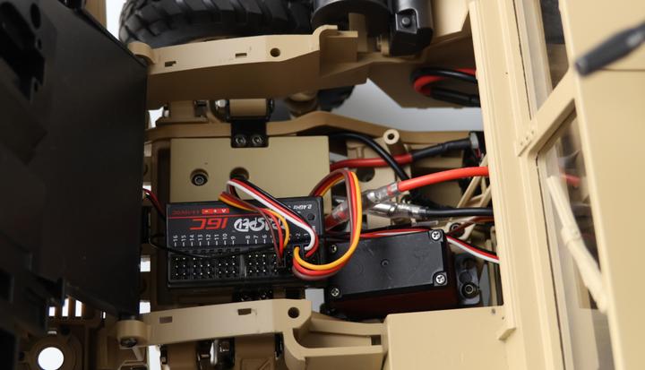 Actual product image Amewi U.S. Militär Truck - Dessert Sand (RTR Ready-to-Run)