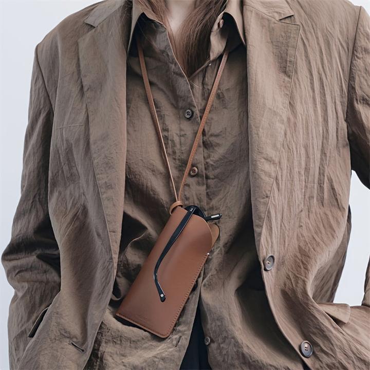 Produktbild Only-Bags.Store PU Leder Brillenetui, verstellbarer Nackenriemen Sonnenbrillenhalter, Mode Accessoire hängende