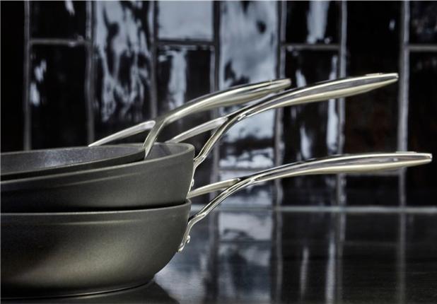 Produktbild Demeyere Alu Pro Bratpfanne antihaftbeschichtet hoch ø24 cm h:7cm (24 cm, Bratpfanne, Aluminium, Edelstahl)
