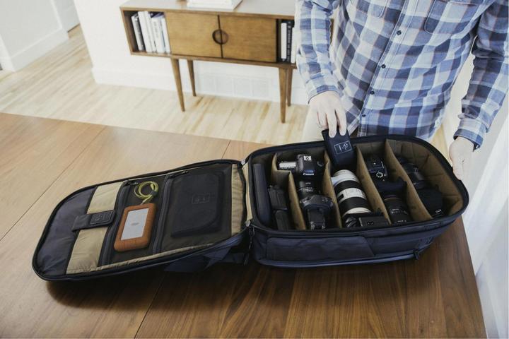 Immagine prodotto Gomatic Peter McKinnon Camera Pack Travel (Zaino per fotocamera, 35 l)