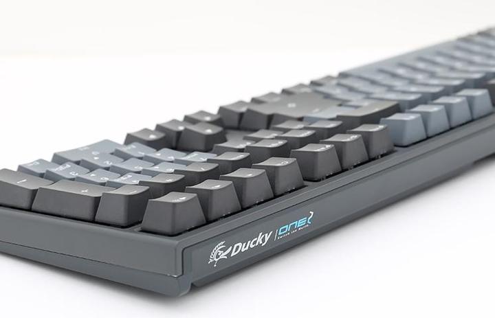 Produktbild Ducky One 2 Skyline (DE, Kabelgebunden)