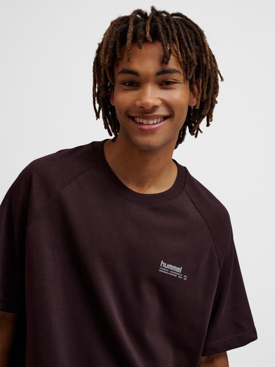 Actual product image hummel hmlTECH LOOSE TEE (S)