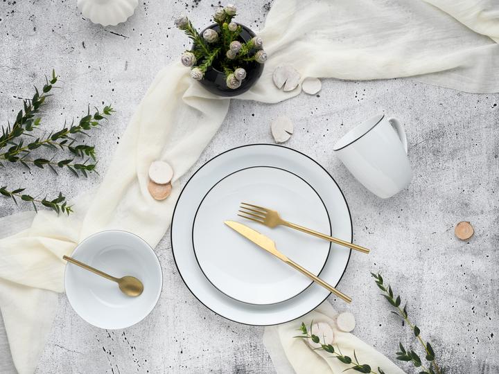 Actual product image CreaTable Luna Black Line (16 Piece)